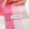 Rutig halsduk i mohair