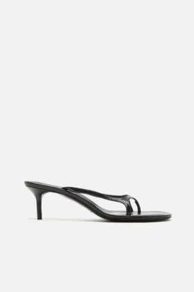 sandaler med låg klack
