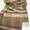 Scarf med rutmönster och logotyp – bred