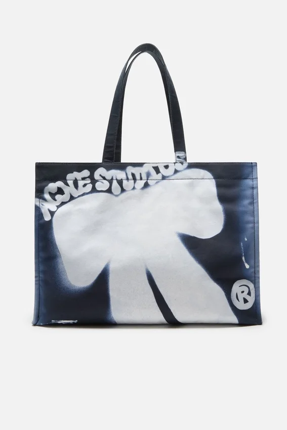 Shoppingtote med spraylogotyp