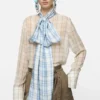 Sidenblus med scarf