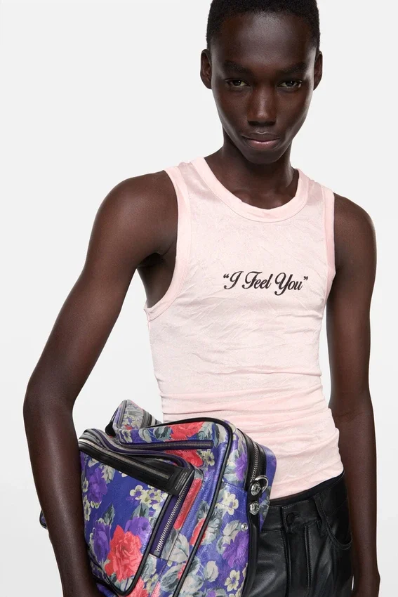 Skrynklig tanktop med tryck