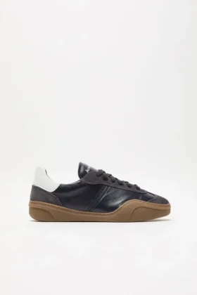 Snörningssneakers