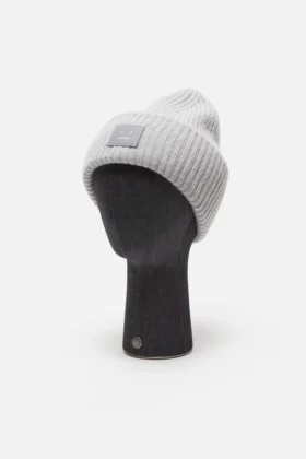 Stor mössa med ansiktslogotyp – Yak