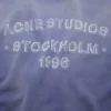 Sweatshirt med sprayat logotryck