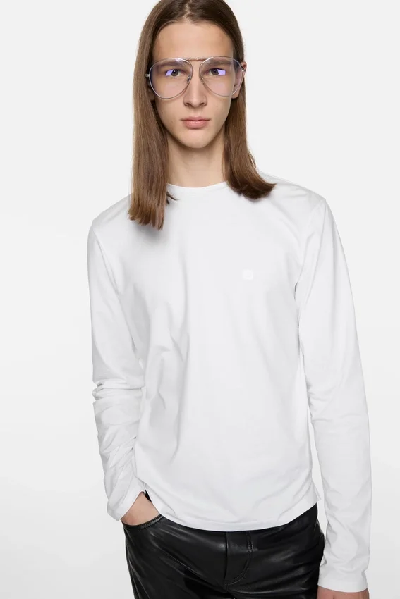 T-shirt med ansiktslogotyp