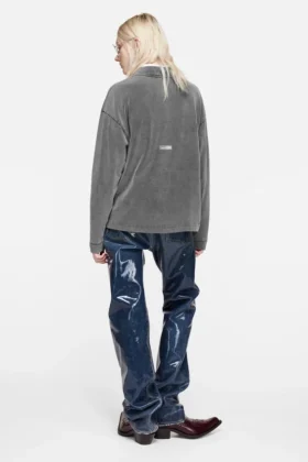 T-shirt med avslappnad passform och gummilogotyp
