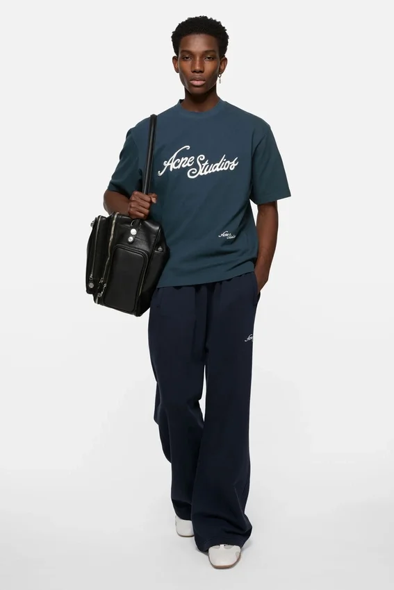 T-shirt med broderad logotyp
