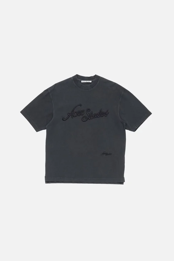 T-shirt med broderad logotyp