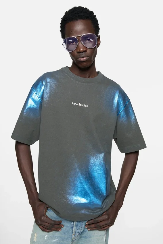 T-shirt med glitterlogotyp