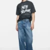 T-shirt med gotisk logotyp