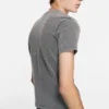 T-shirt med gummilogotyp