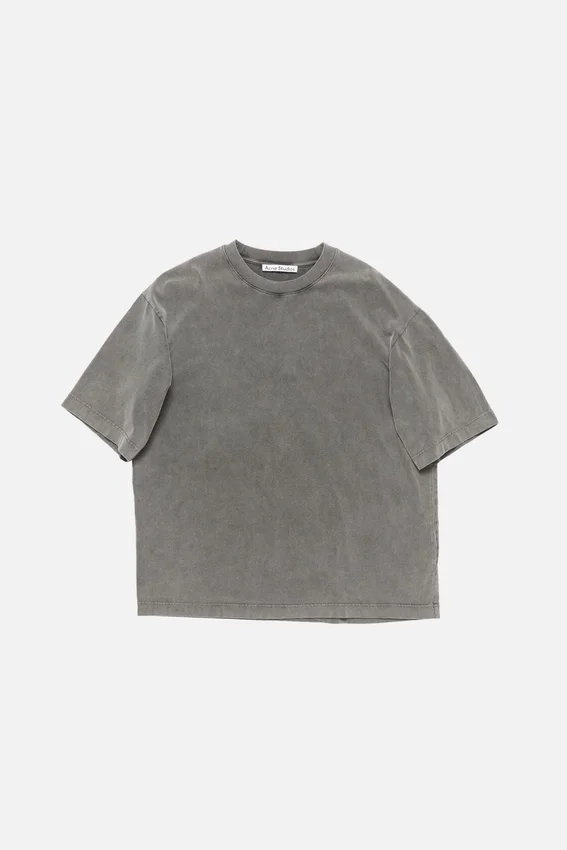 T-shirt med gummilogotyp