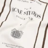 T-shirt med lager-på-lager-grafik