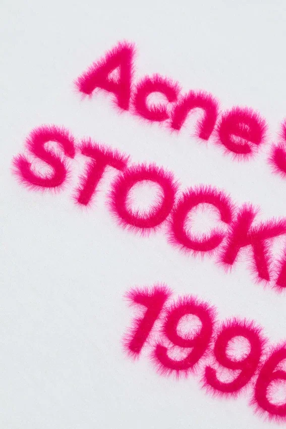 T-shirt med logotyp – avslappnad passform