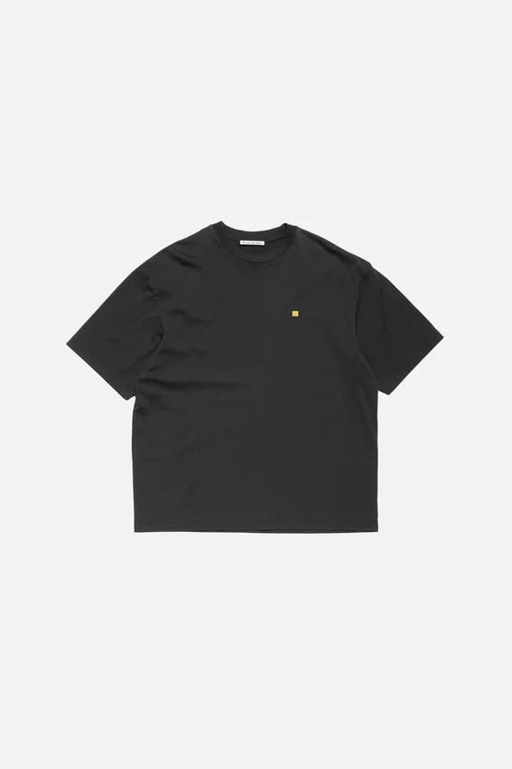 T-shirt med logotyp – avslappnad passform
