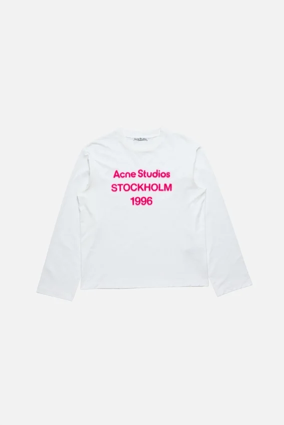 T-shirt med logotyp – avslappnad passform