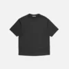 T-shirt med satinlogotyp – avslappnad