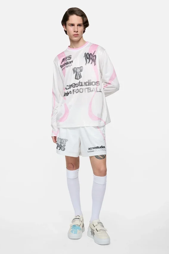 T-shirt med sporttröje-motiv
