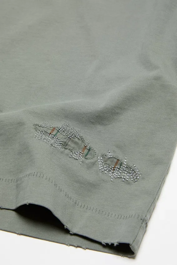 T-shirtar med lappad logotyp