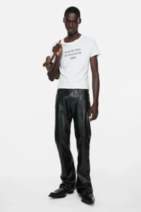 T-shirtar med logotyp