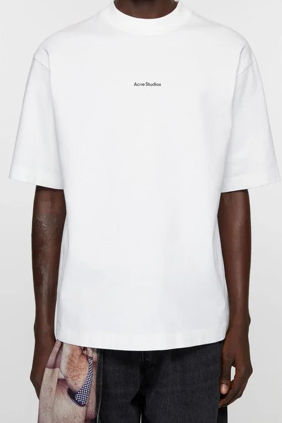 T-shirtar med logotyp