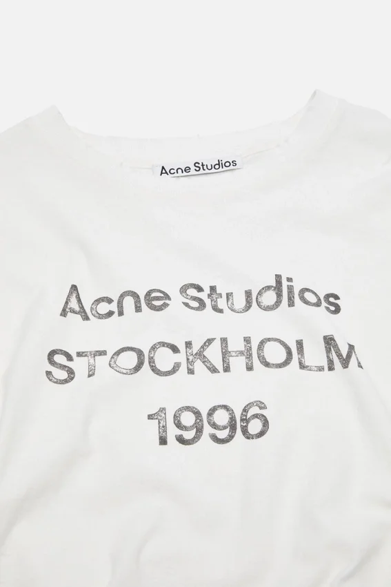 T-shirtar med logotyp