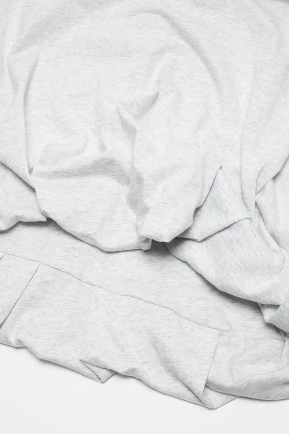 T-shirtar med rynkad logotyp