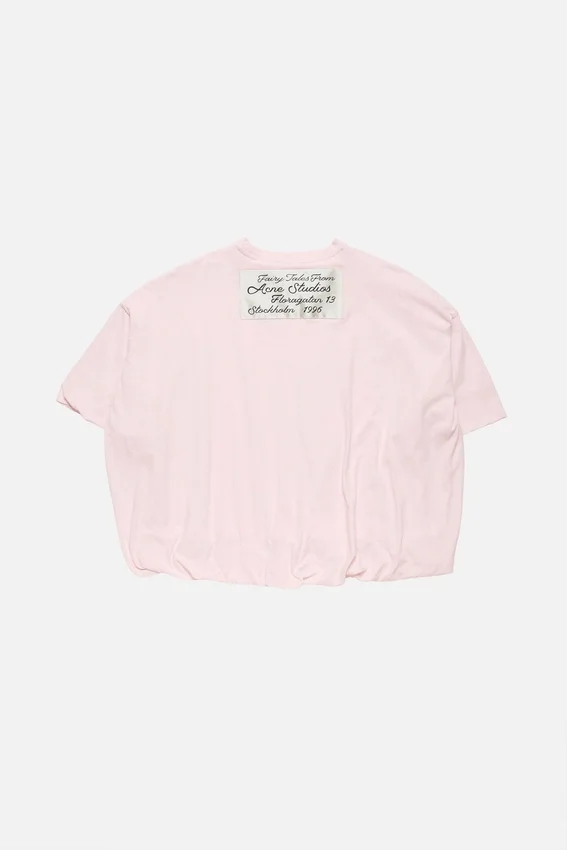 T-shirtar med rynkad logotyp