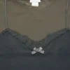 T-shirtar med spetslager