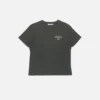 T-shirtar med sprayad logotyp