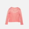 T-shirtar med sprayad logotyp
