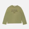 T-shirtar med sprayat 1996-logo