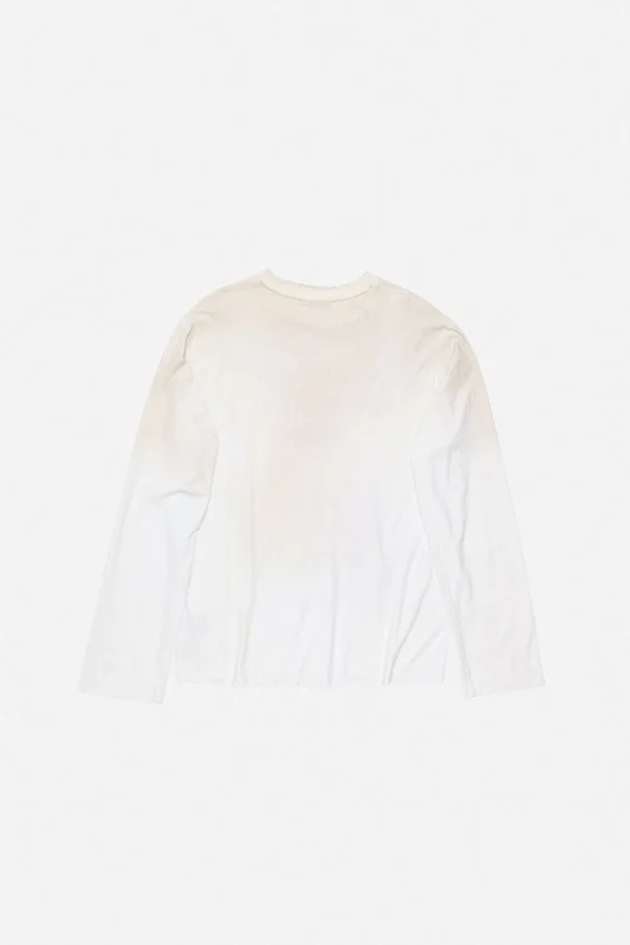 T-shirtar med sprayat 1996-logo