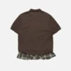 T-shirtklänning i lager-på-lager-stil