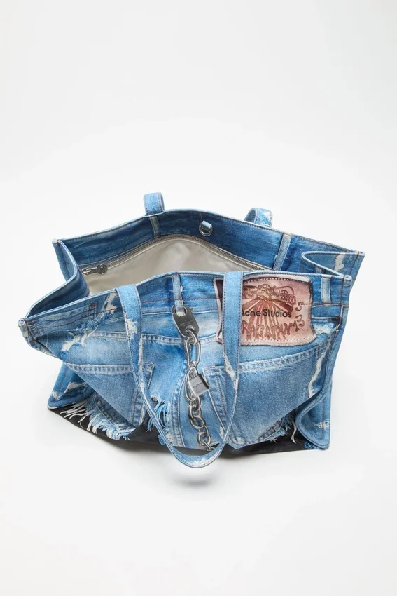 tote-väska med denimtryck