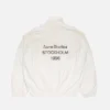 Tvättad jacka med logotyp