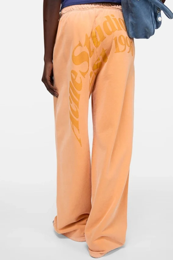 Tvättade sweatpants