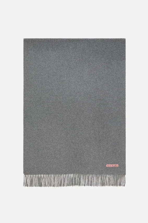 Ullhalsduk med fransar – oversized